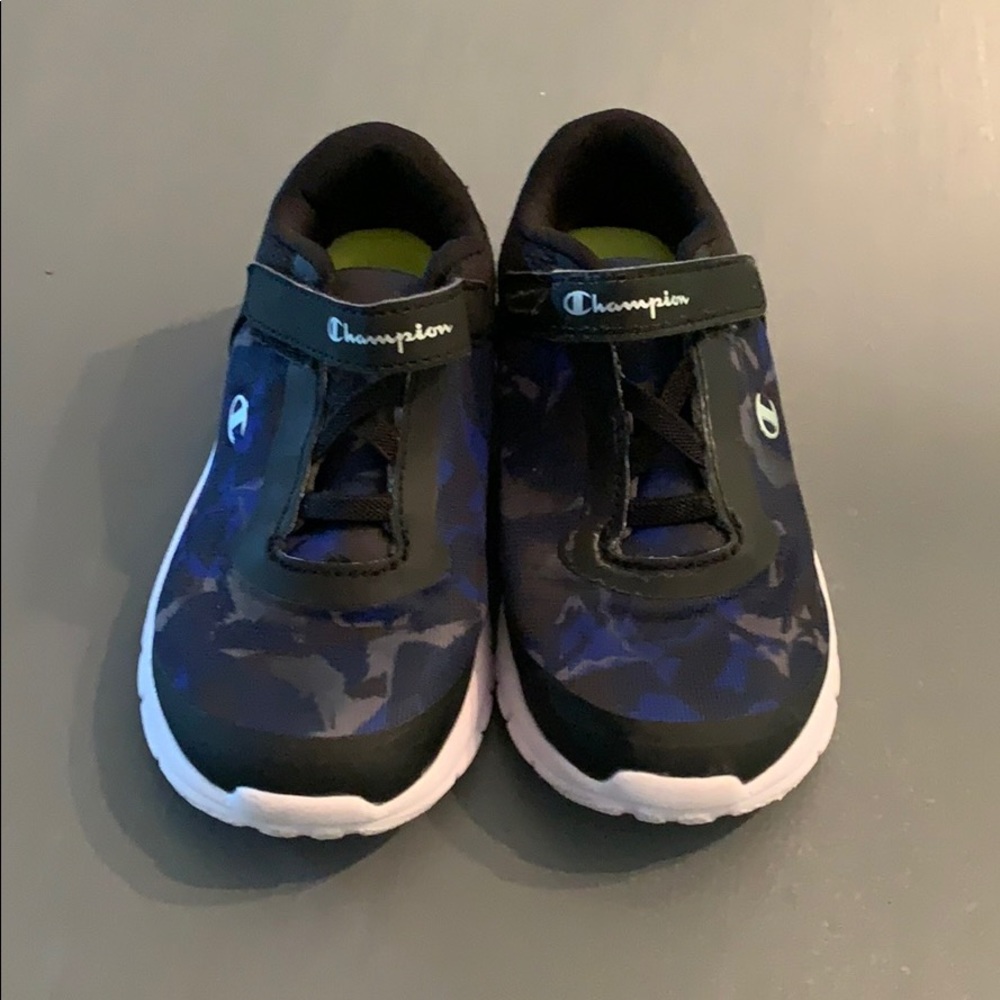 Champion Sneakers Toddler 9.5 Blue & Black Camo